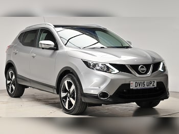 Used Nissan Qashqai 2015 for sale - 76942643: Photo