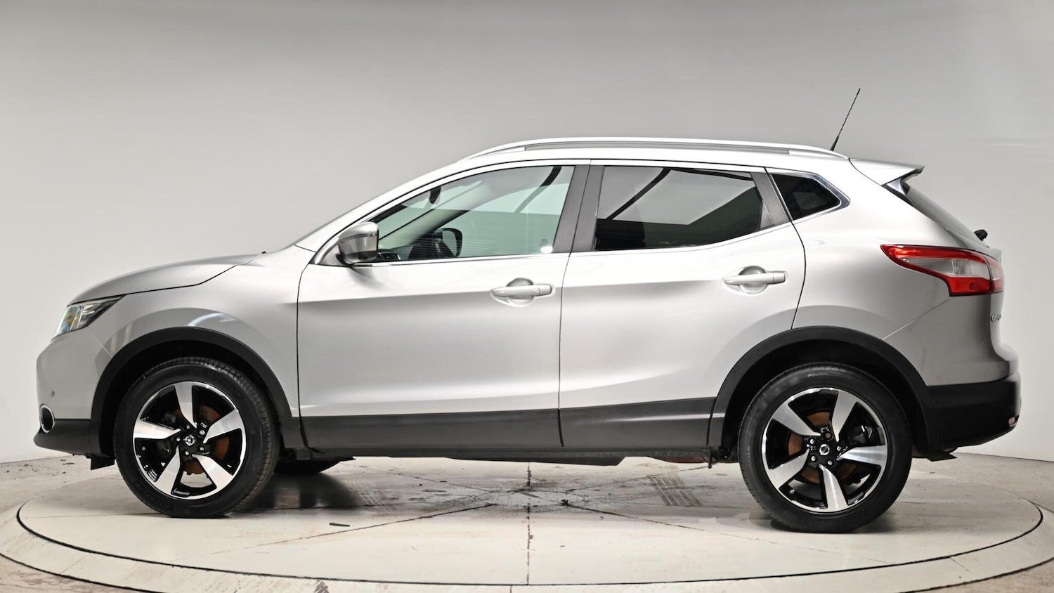 Used Nissan Qashqai 2015 for sale - 76942643: Photo 21