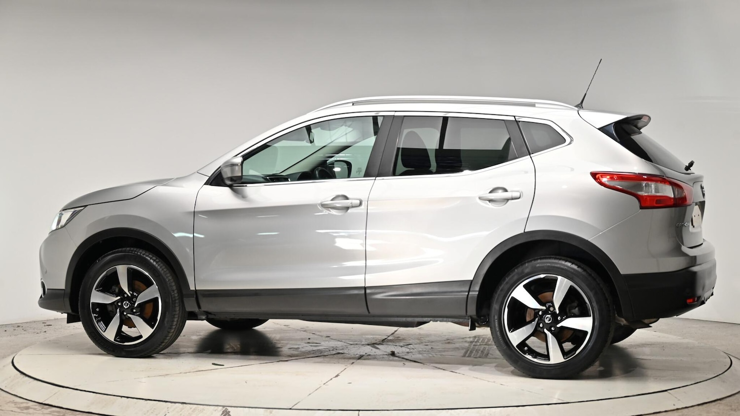 Used Nissan Qashqai 2015 for sale - 76942643: Photo 22