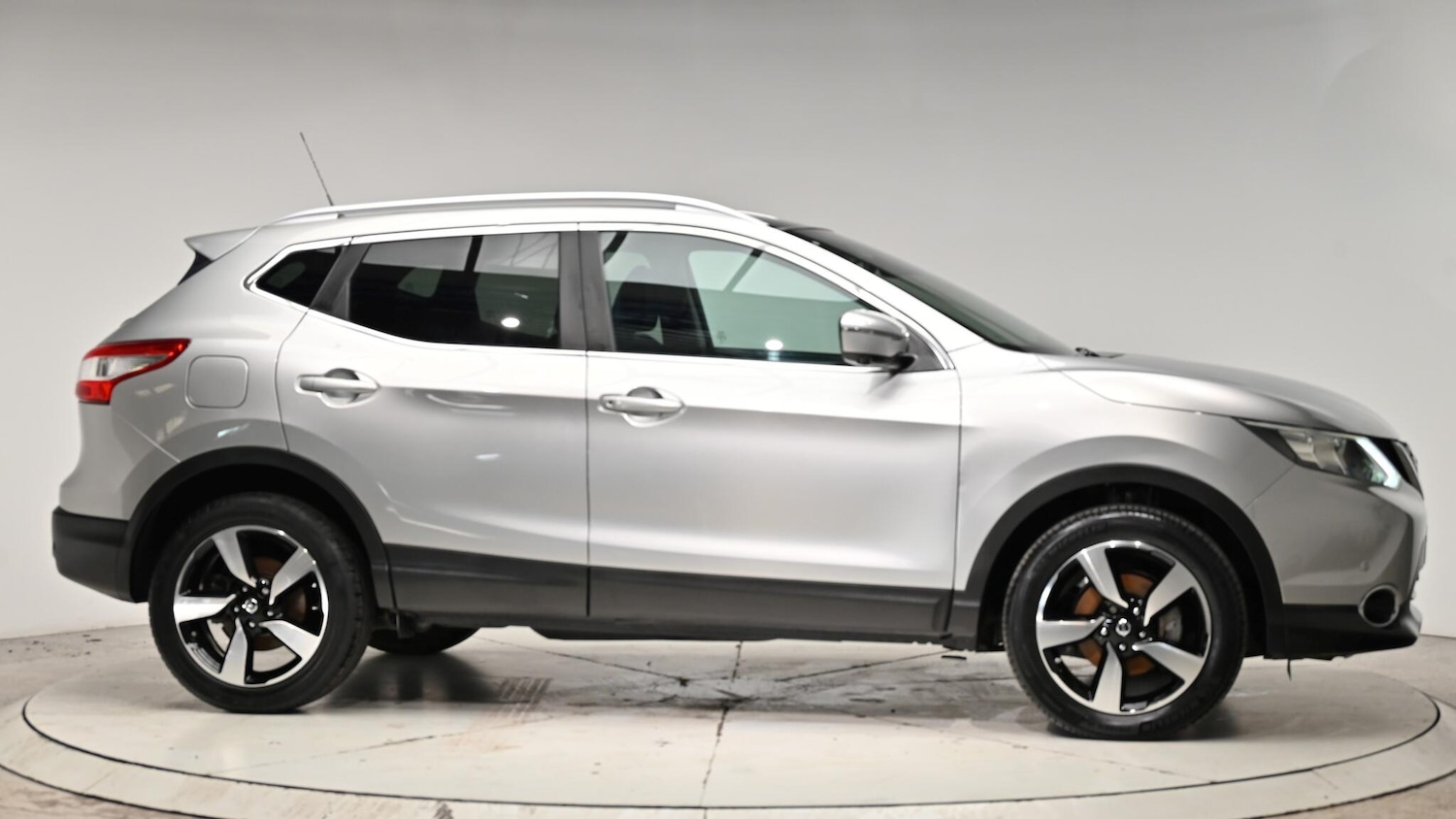 Used Nissan Qashqai 2015 for sale - 76942643: Photo 39