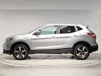 Used Nissan Qashqai 2015 for sale - 76942643: Photo