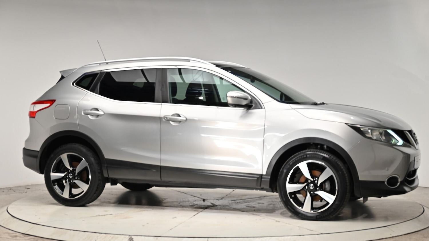 Used Nissan Qashqai 2015 for sale - 76942643: Photo 40