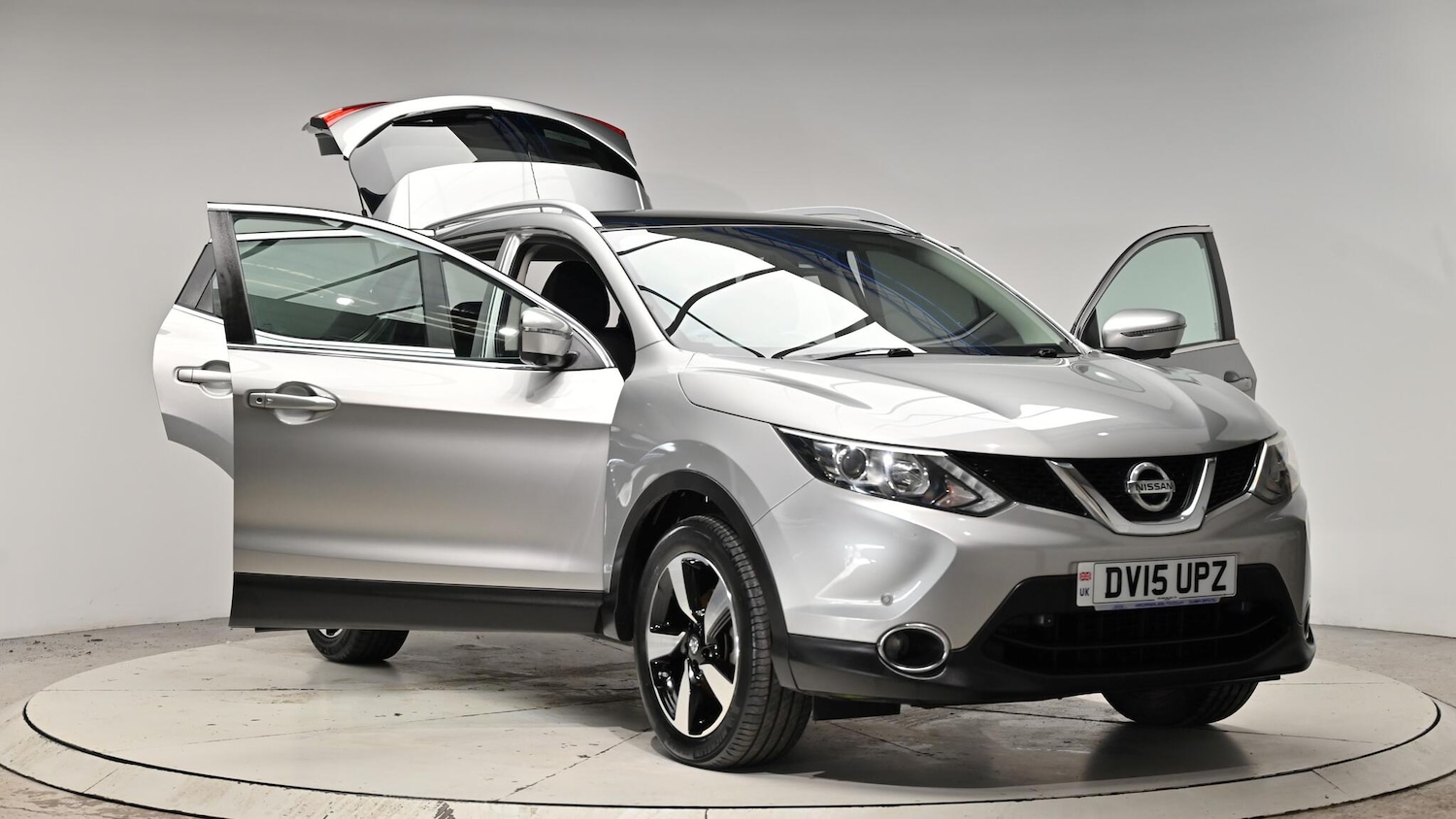 Used Nissan Qashqai 2015 for sale - 76942643: Photo 44