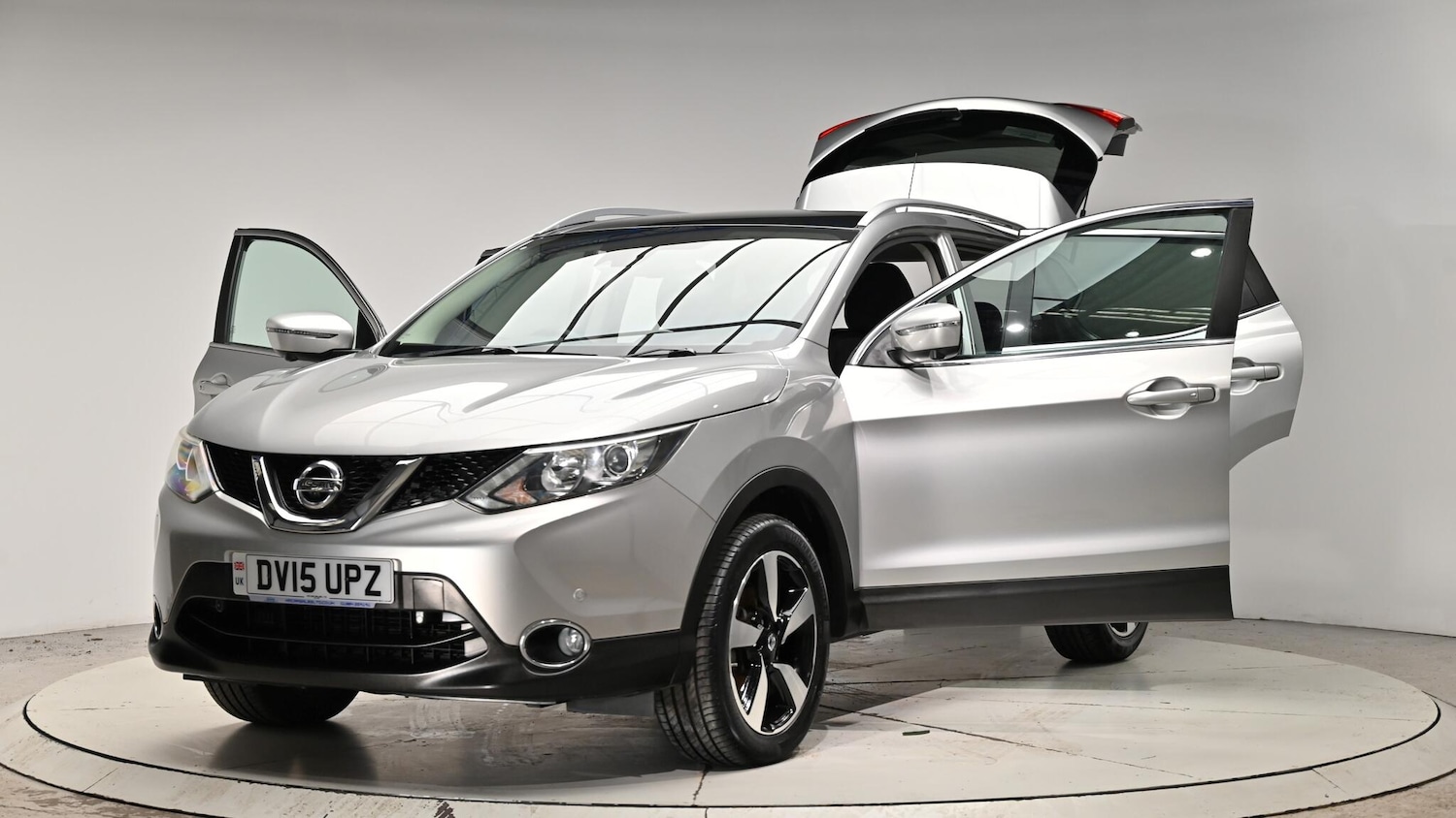 Used Nissan Qashqai 2015 for sale - 76942643: Photo 50