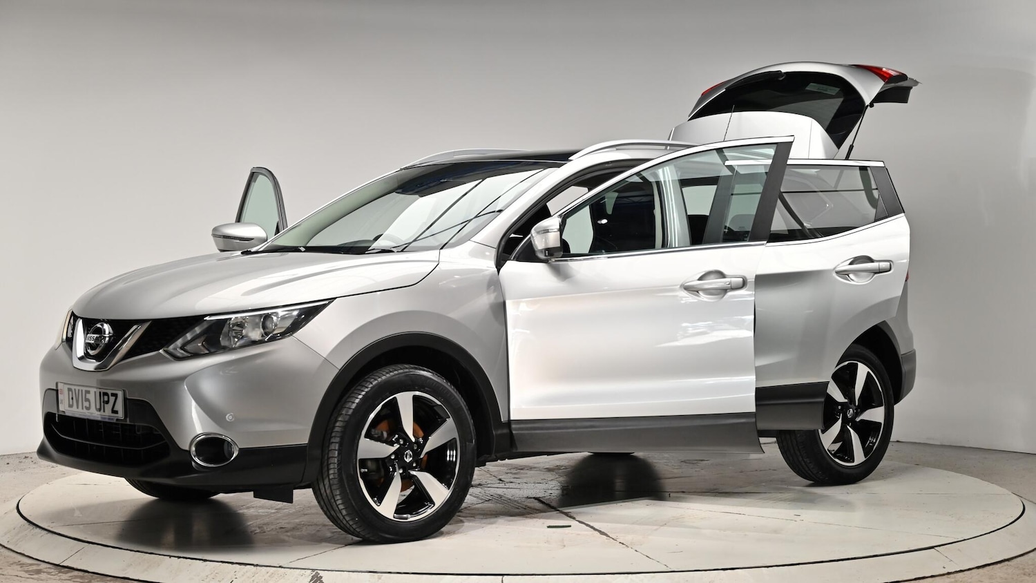 Used Nissan Qashqai 2015 for sale - 76942643: Photo 52