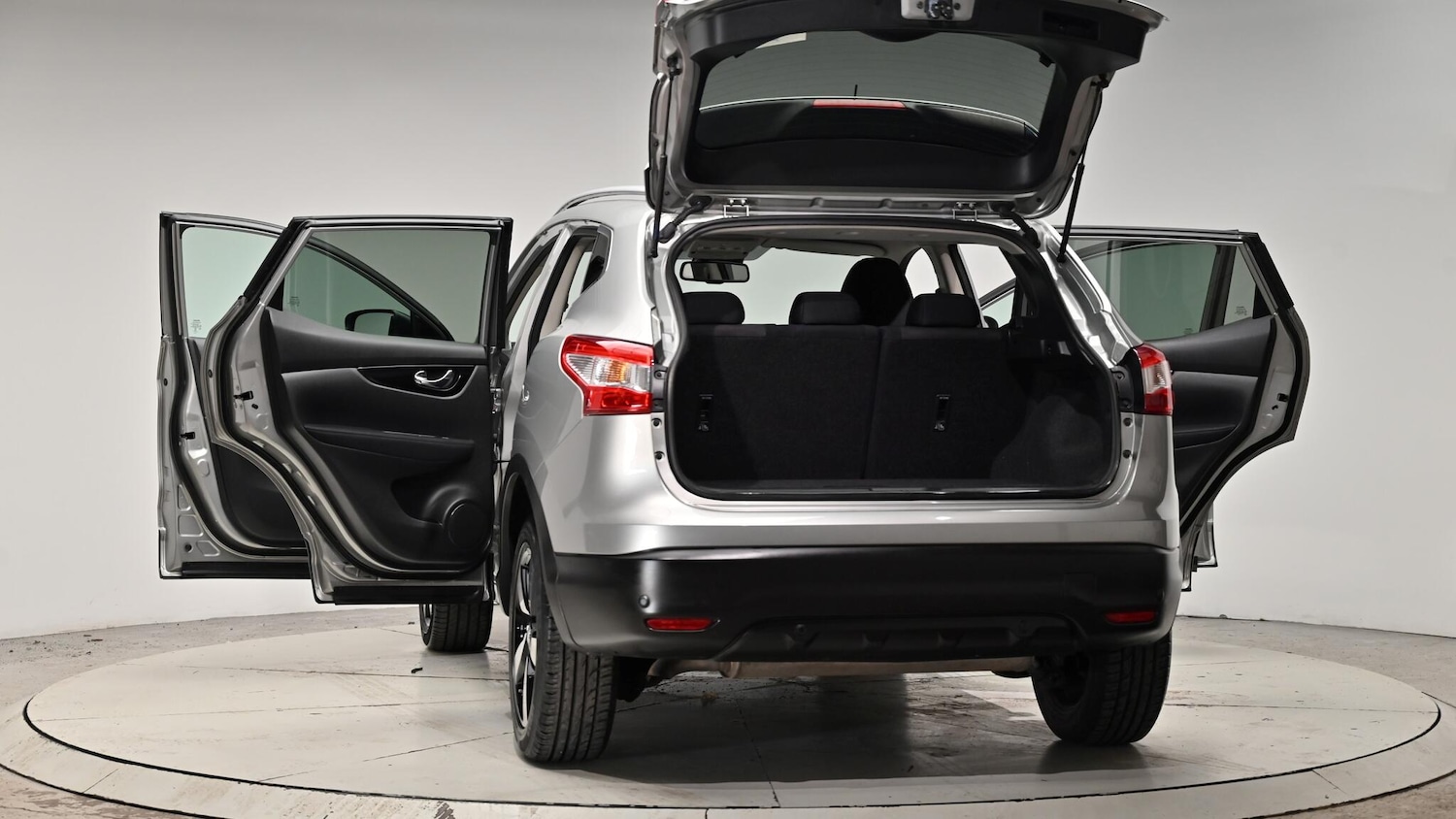 Used Nissan Qashqai 2015 for sale - 76942643: Photo 64