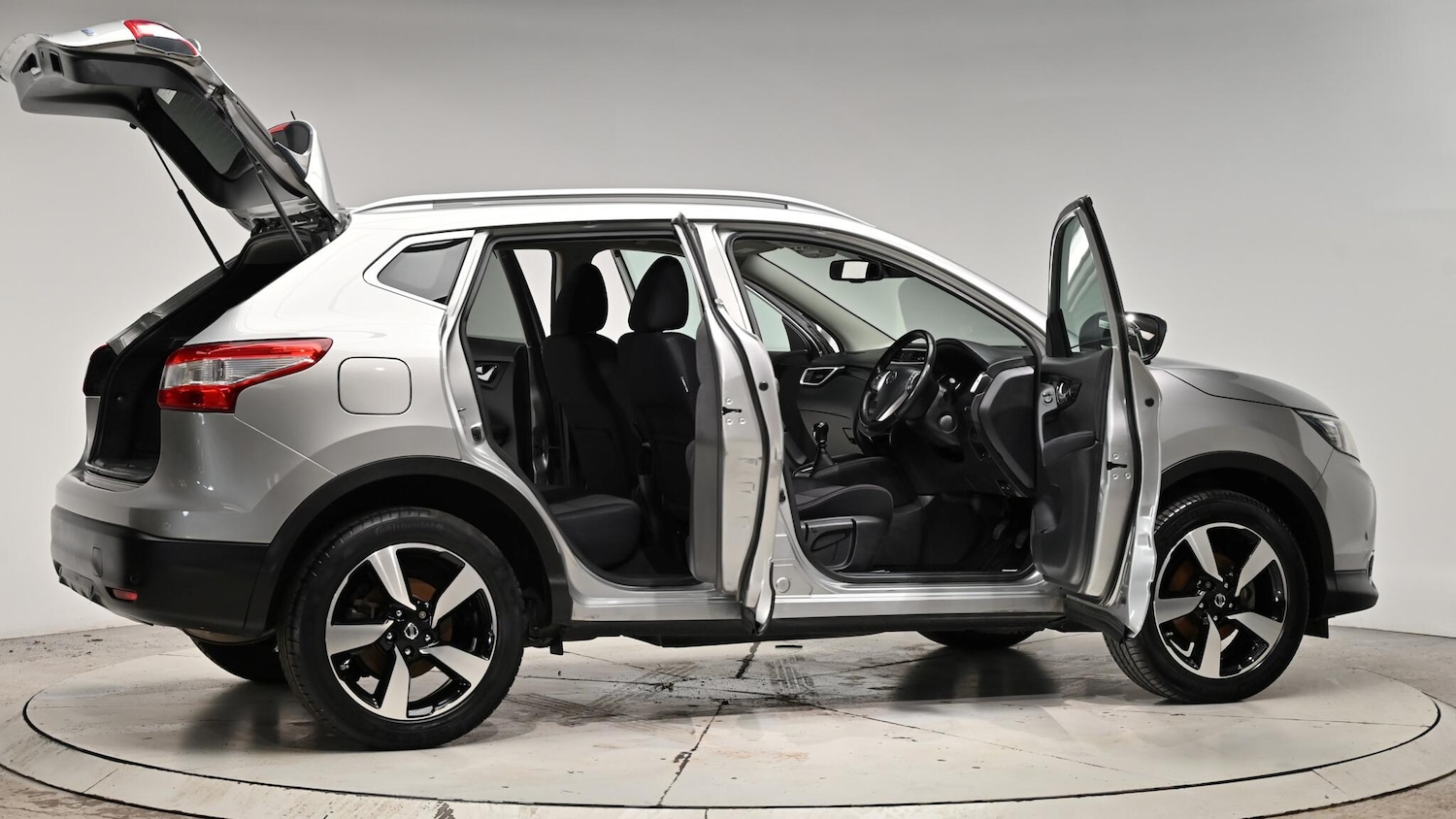 Used Nissan Qashqai 2015 for sale - 76942643: Photo 72