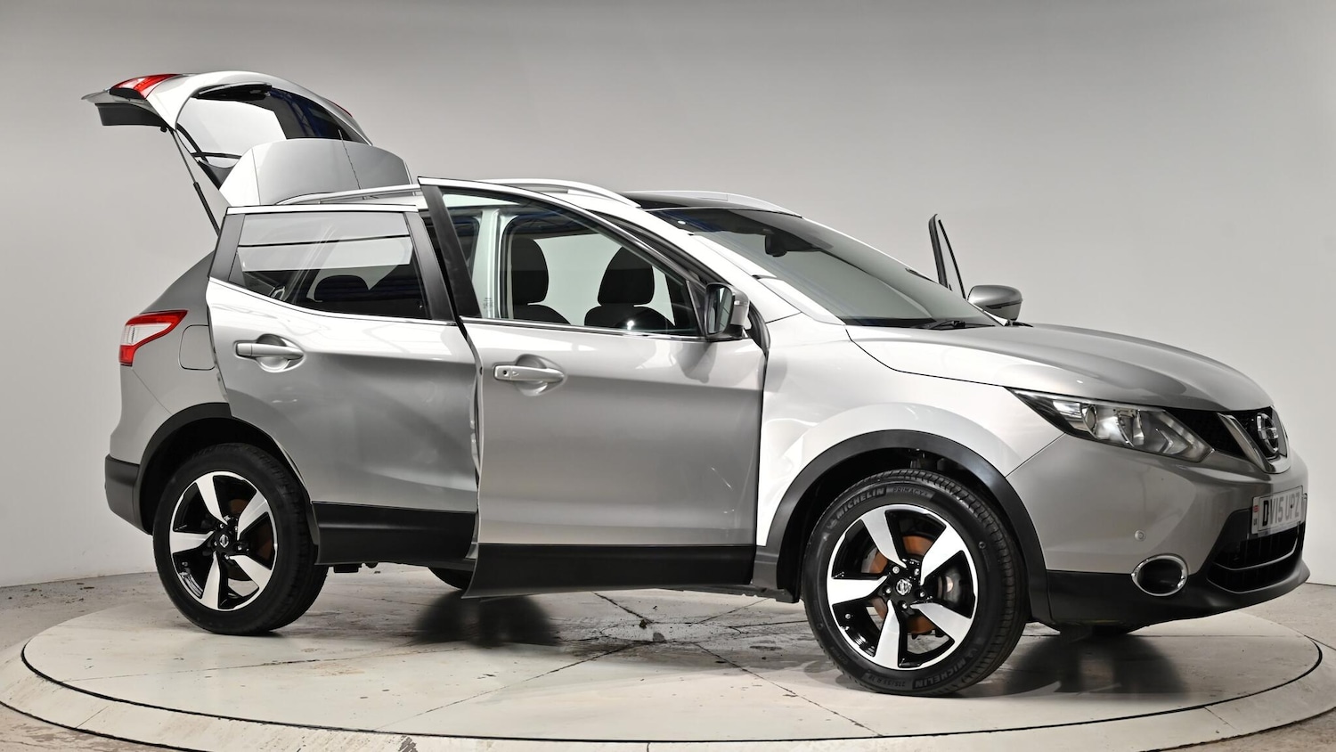 Used Nissan Qashqai 2015 for sale - 76942643: Photo 77