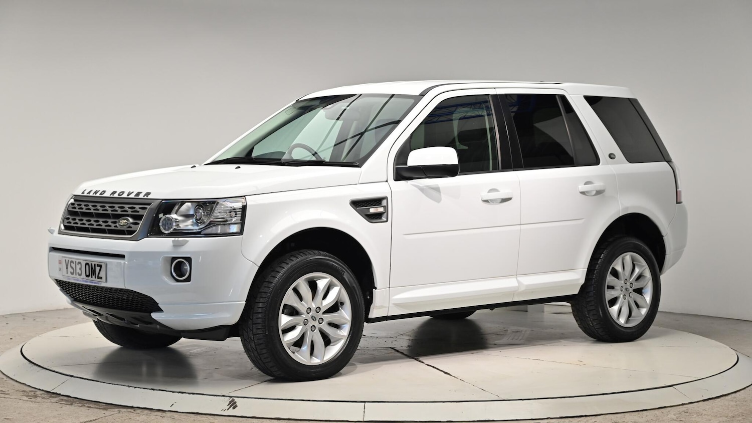 Used Land Rover Freelander 2013 for sale - 76612979: Photo 16
