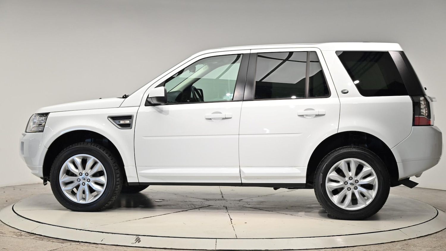 Used Land Rover Freelander 2013 for sale - 76612979: Photo 21