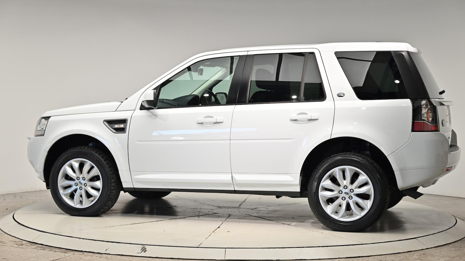Used Land Rover Freelander 2013 for sale - 76612979: Photo 22