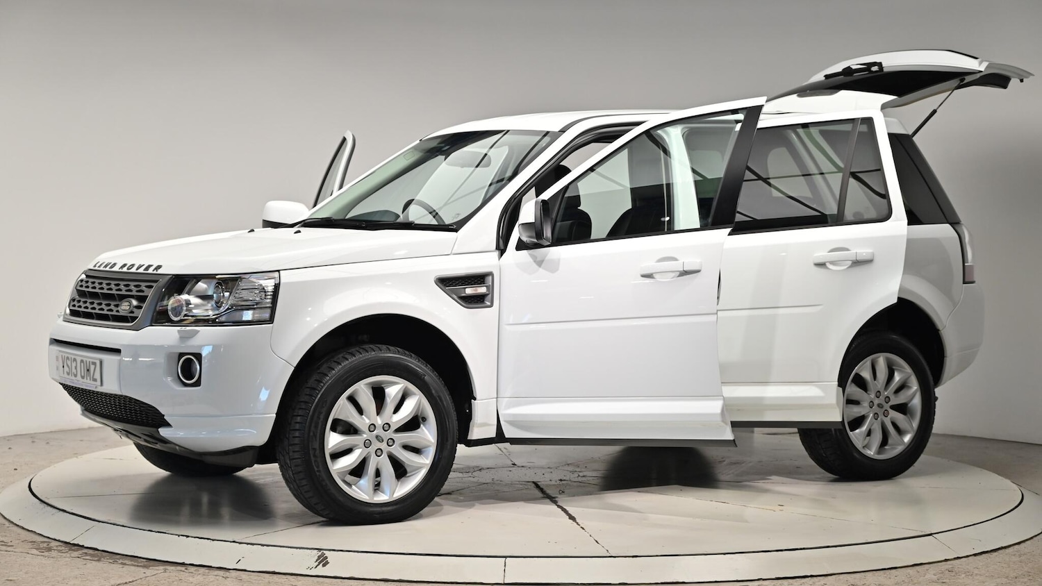 Used Land Rover Freelander 2013 for sale - 76612979: Photo 53
