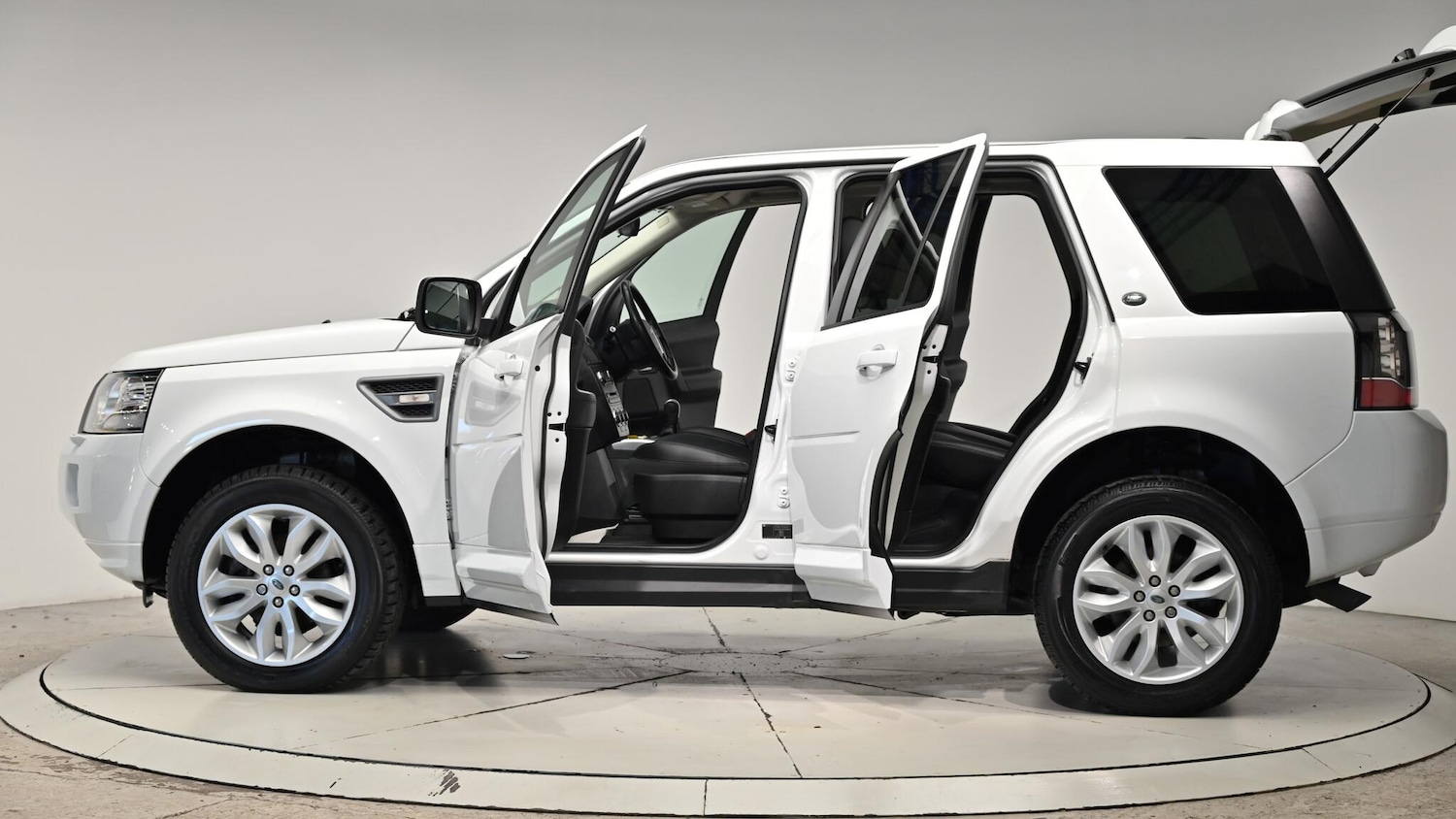 Used Land Rover Freelander 2013 for sale - 76612979: Photo 57