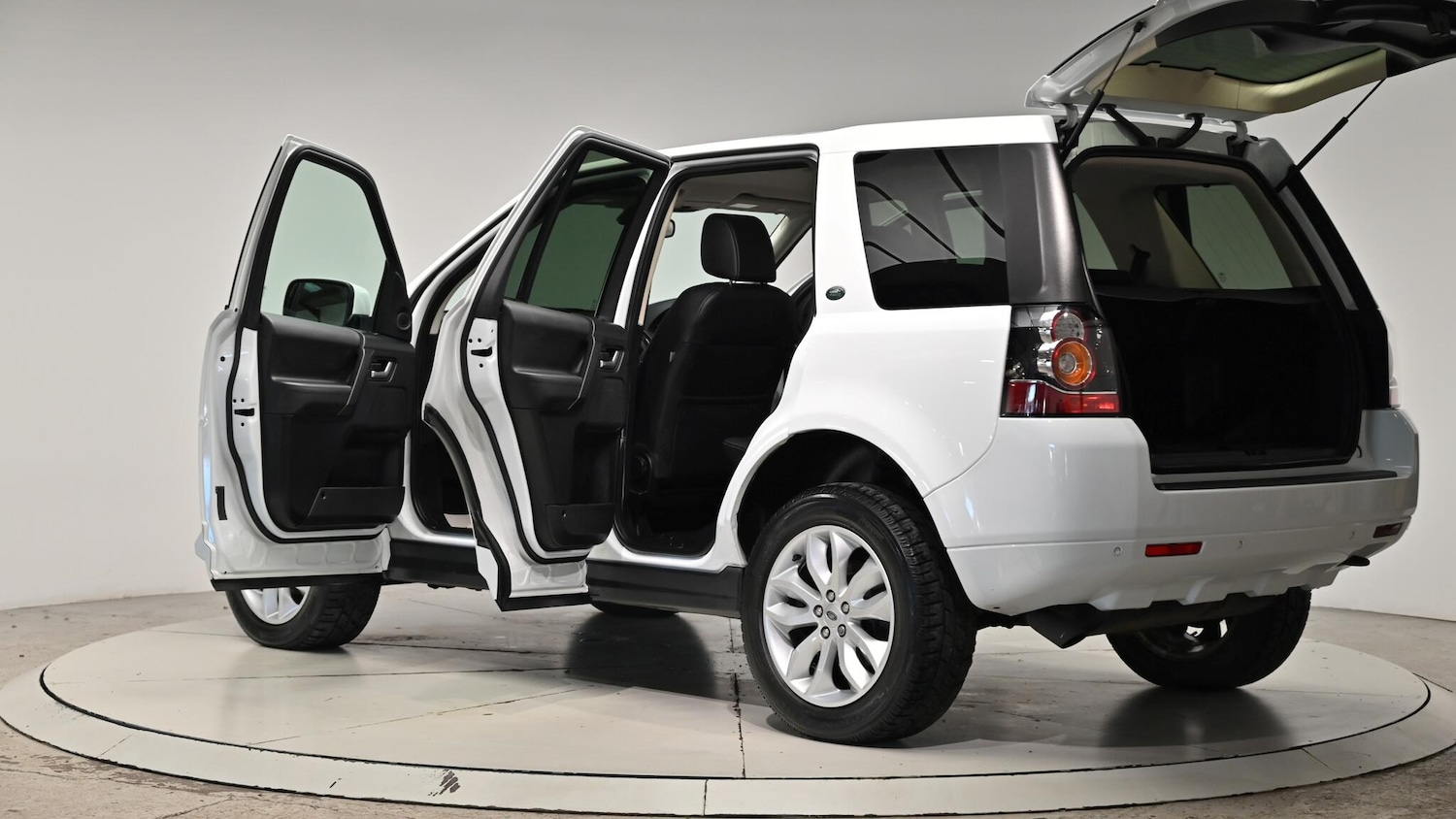 Used Land Rover Freelander 2013 for sale - 76612979: Photo 61