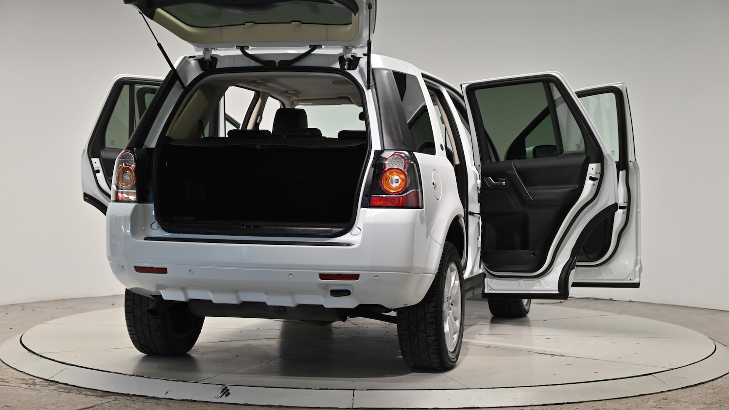 Used Land Rover Freelander 2013 for sale - 76612979: Photo 67