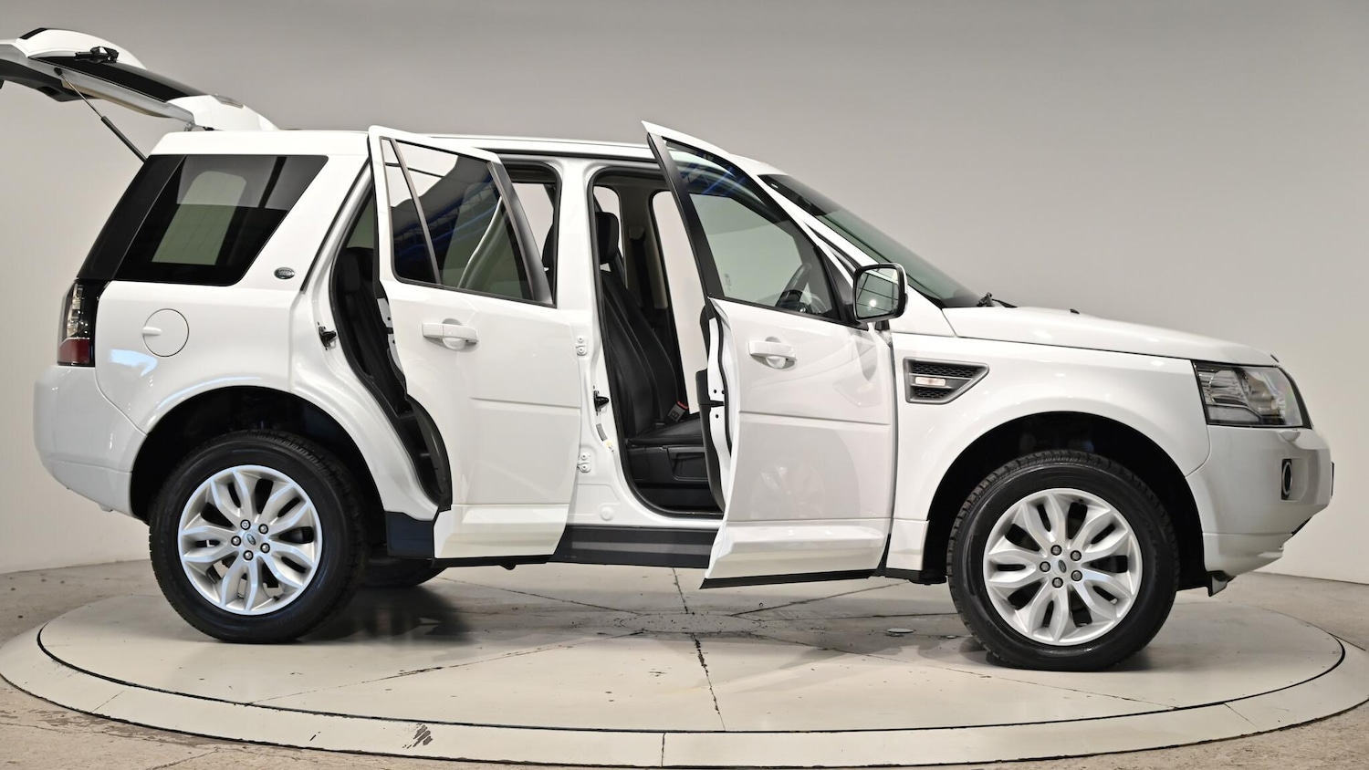 Used Land Rover Freelander 2013 for sale - 76612979: Photo 75