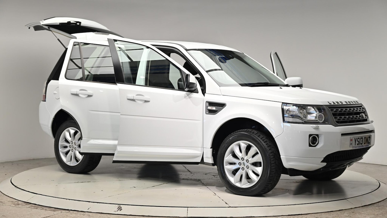 Used Land Rover Freelander 2013 for sale - 76612979: Photo 78