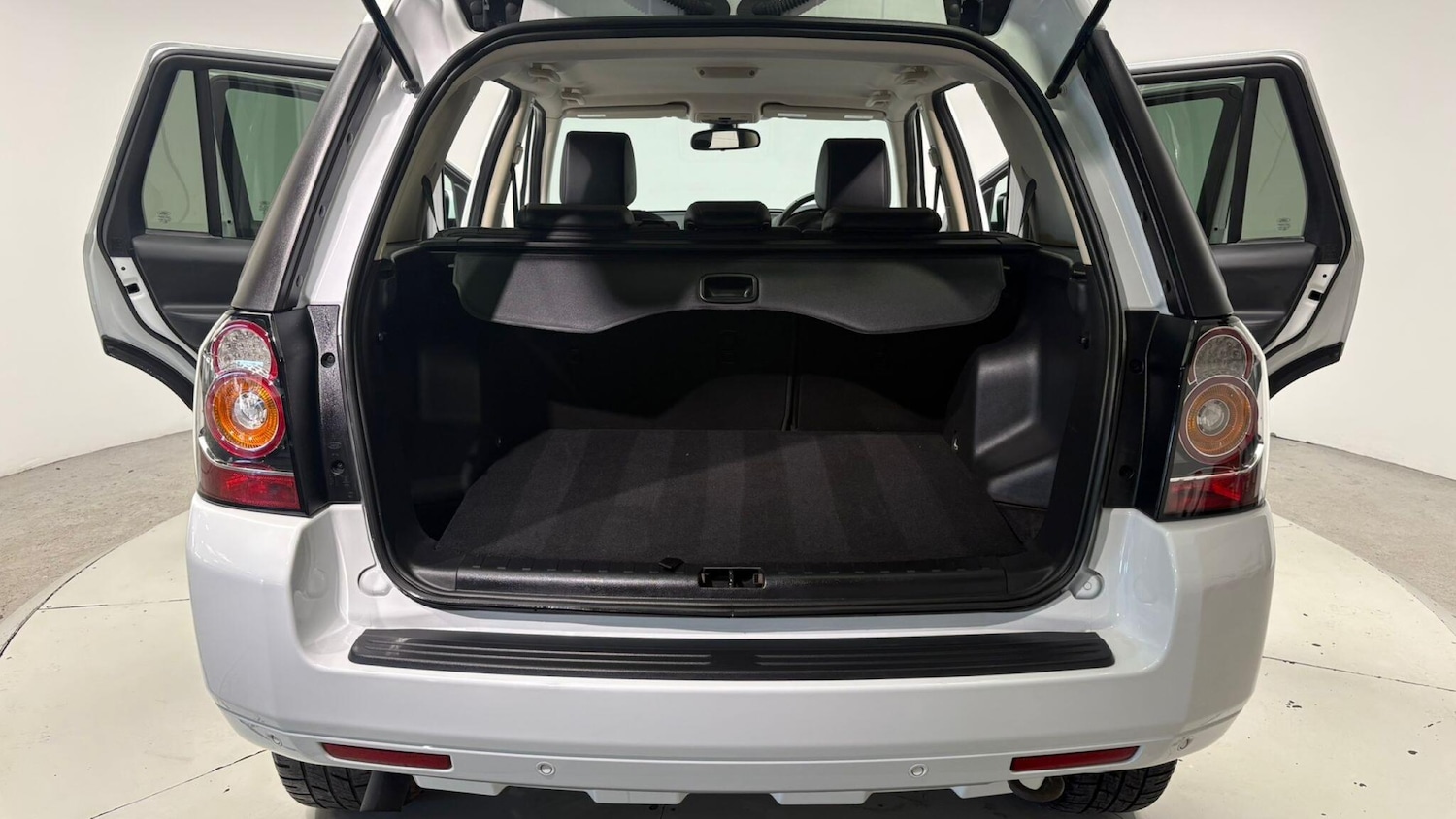 Used Land Rover Freelander 2013 for sale - 76612979: Photo 89