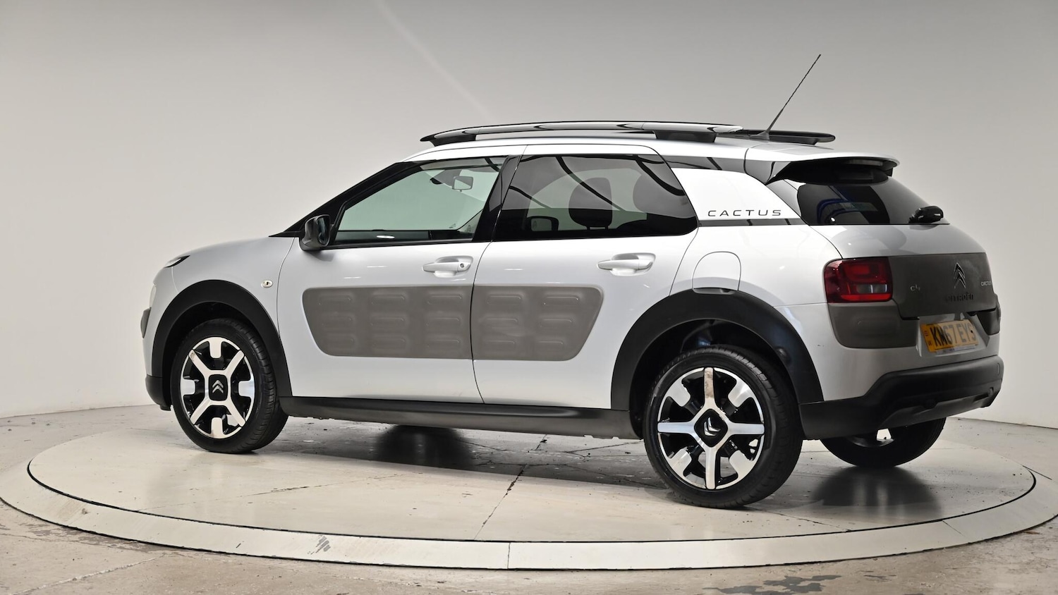 Used Citroen C4 Cactus 2017 for sale - 76166681: Photo 24