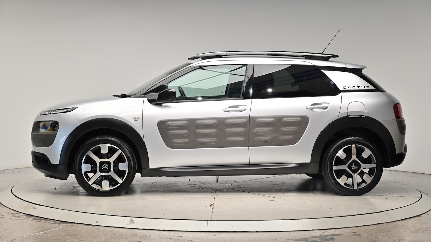 Used Citroen C4 Cactus 2017 for sale - 76166681: Photo 3