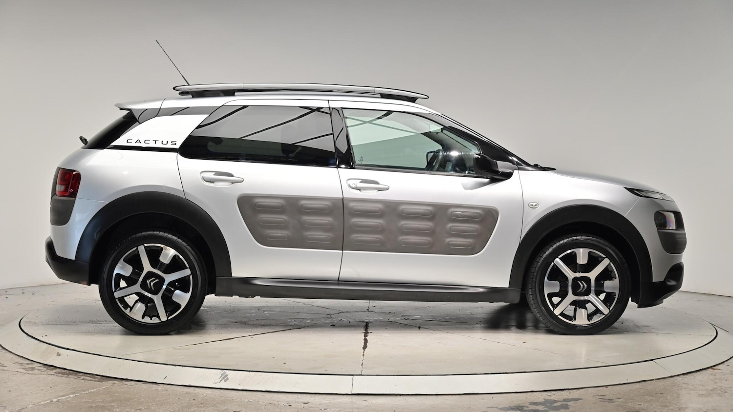 Used Citroen C4 Cactus 2017 for sale - 76166681: Photo 4