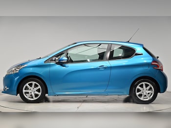 Used Peugeot 208 2012 for sale - 75589130: Photo