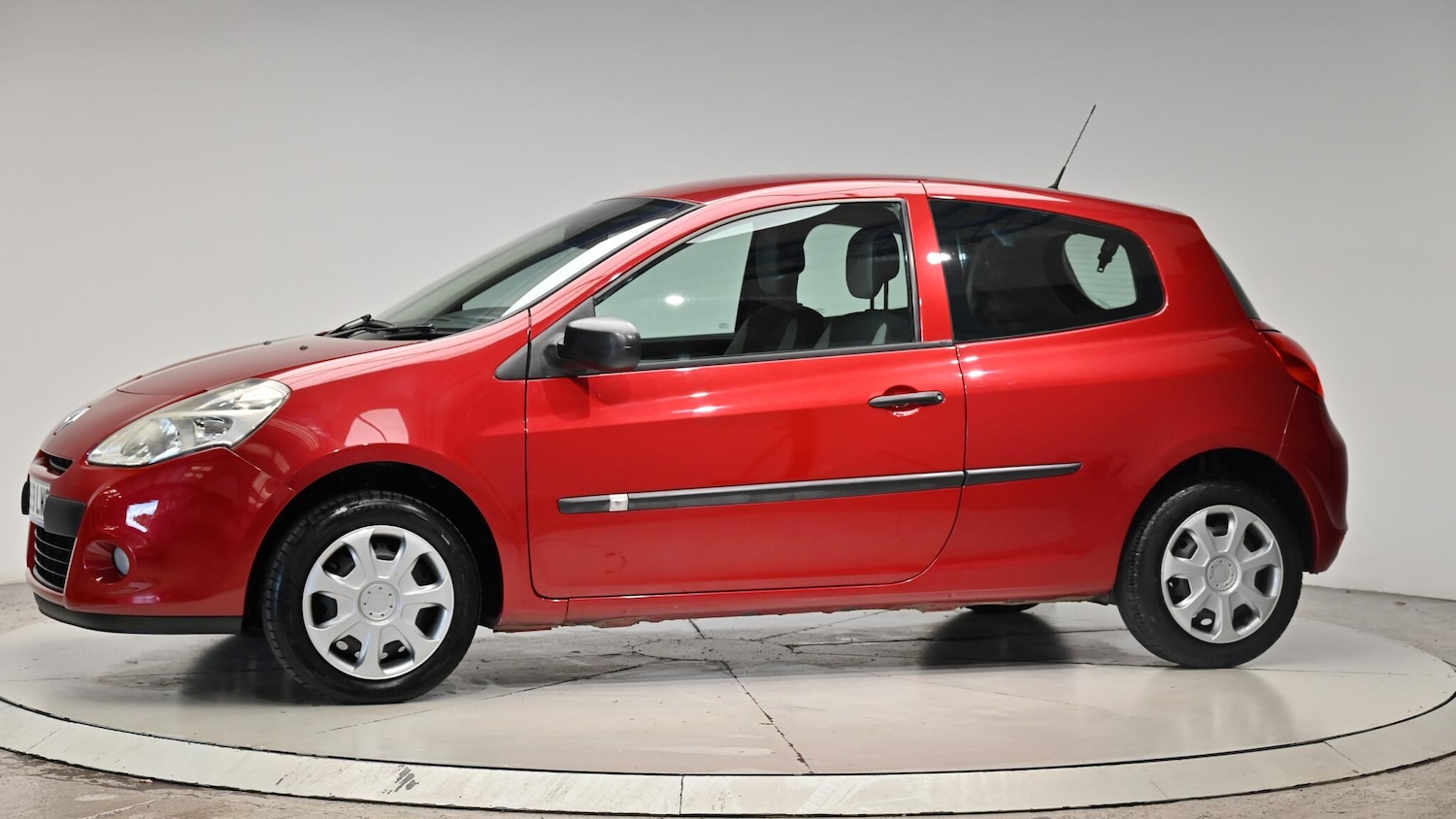 Used Renault Clio 2009 for sale - 76991536: Photo 18