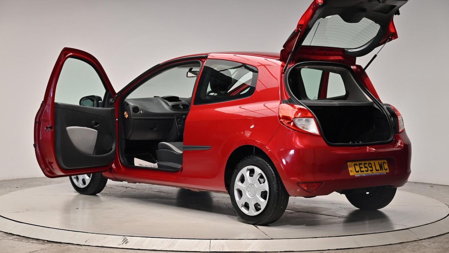 Used Renault Clio 2009 for sale - 76991536: Photo 61