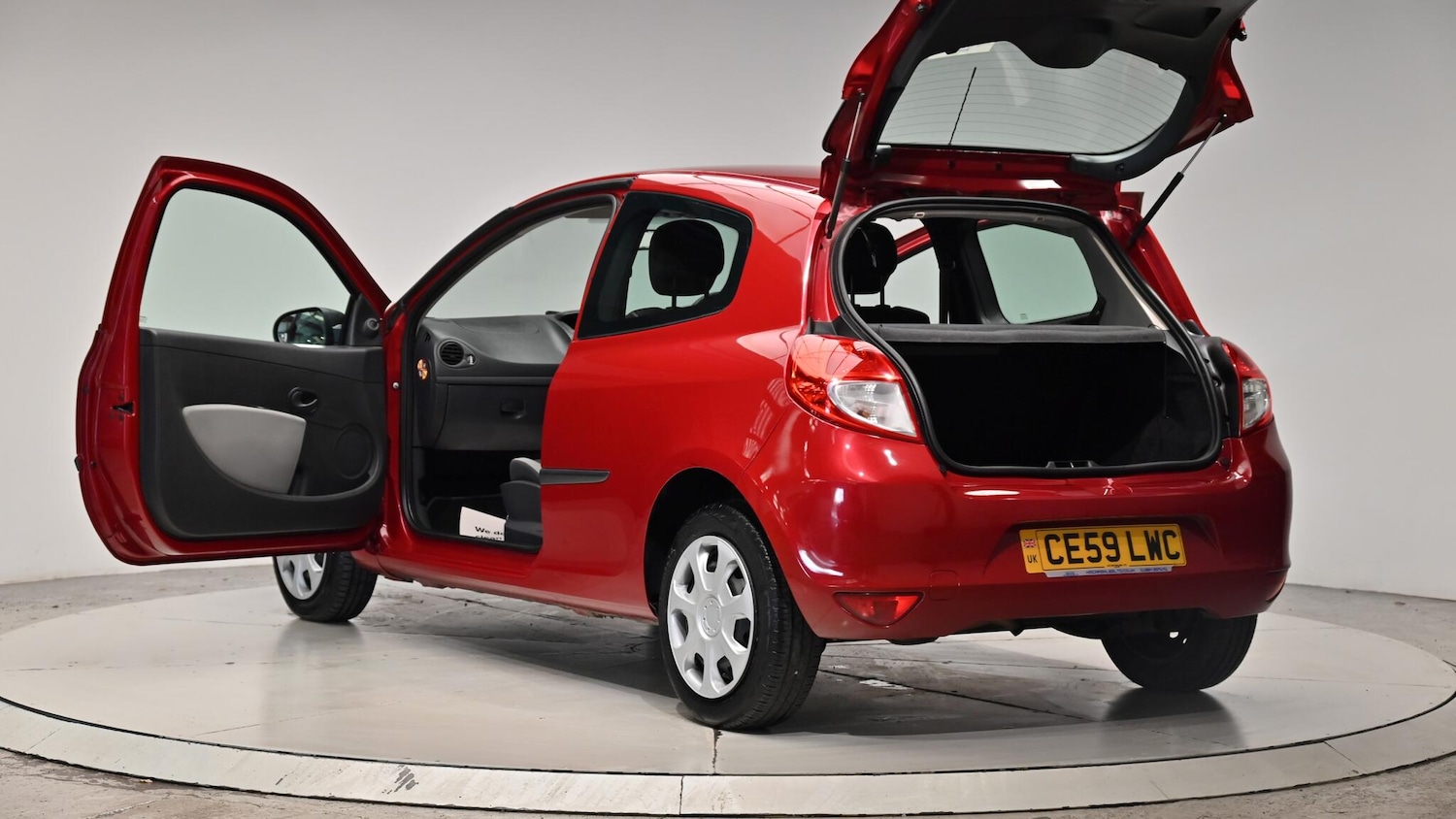 Used Renault Clio 2009 for sale - 76991536: Photo 62