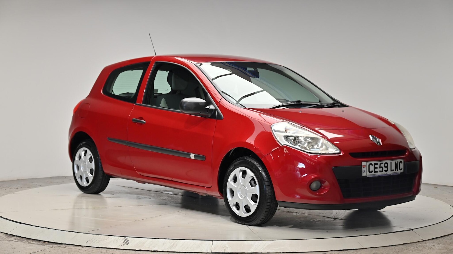 Used Renault Clio 2009 for sale - 76991536: Photo 7