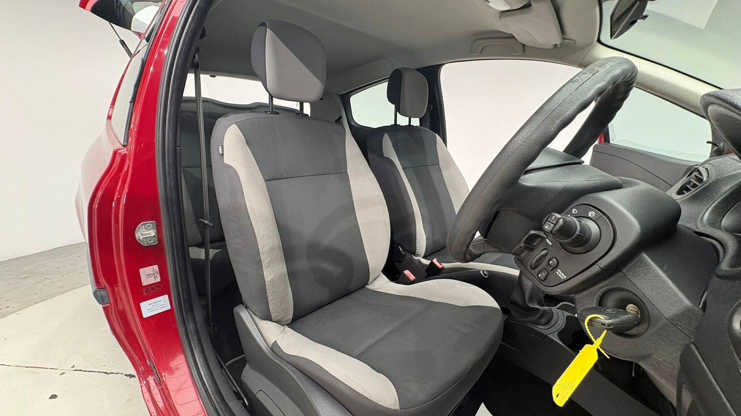 Used Renault Clio 2009 for sale - 76991536: Photo 82