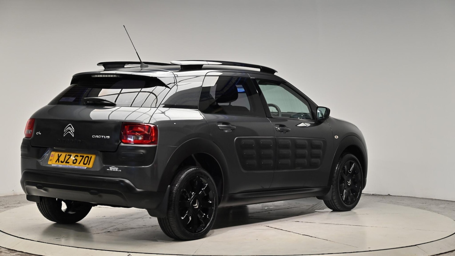 Vehicle 33