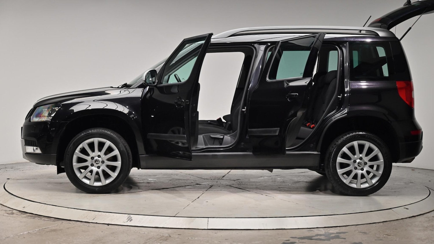 Used Skoda Yeti 2015 for sale - 76484850: Photo 56