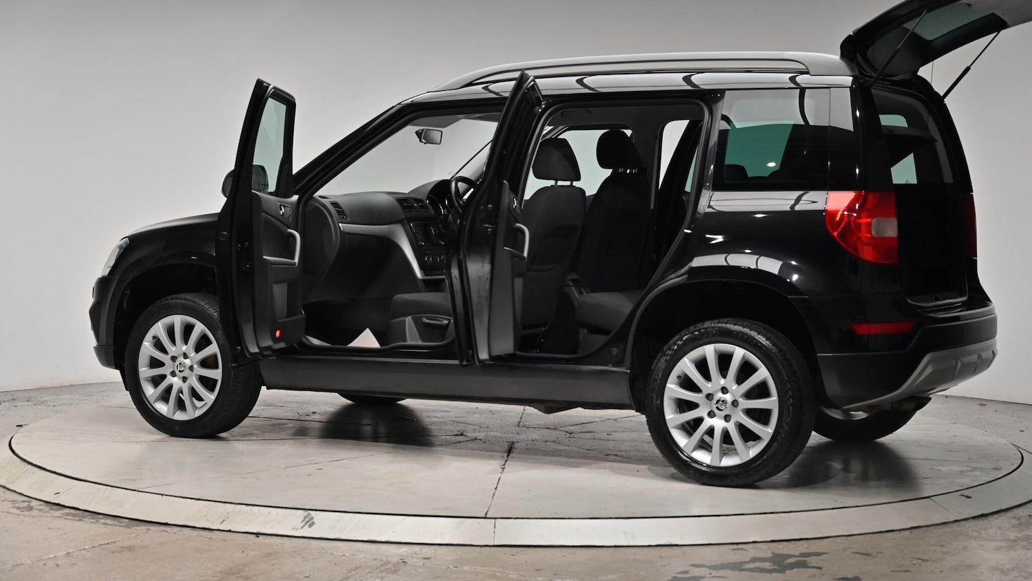 Used Skoda Yeti 2015 for sale - 76484850: Photo 59