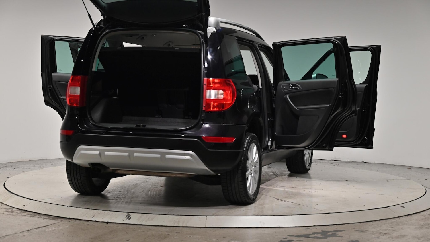 Used Skoda Yeti 2015 for sale - 76484850: Photo 67