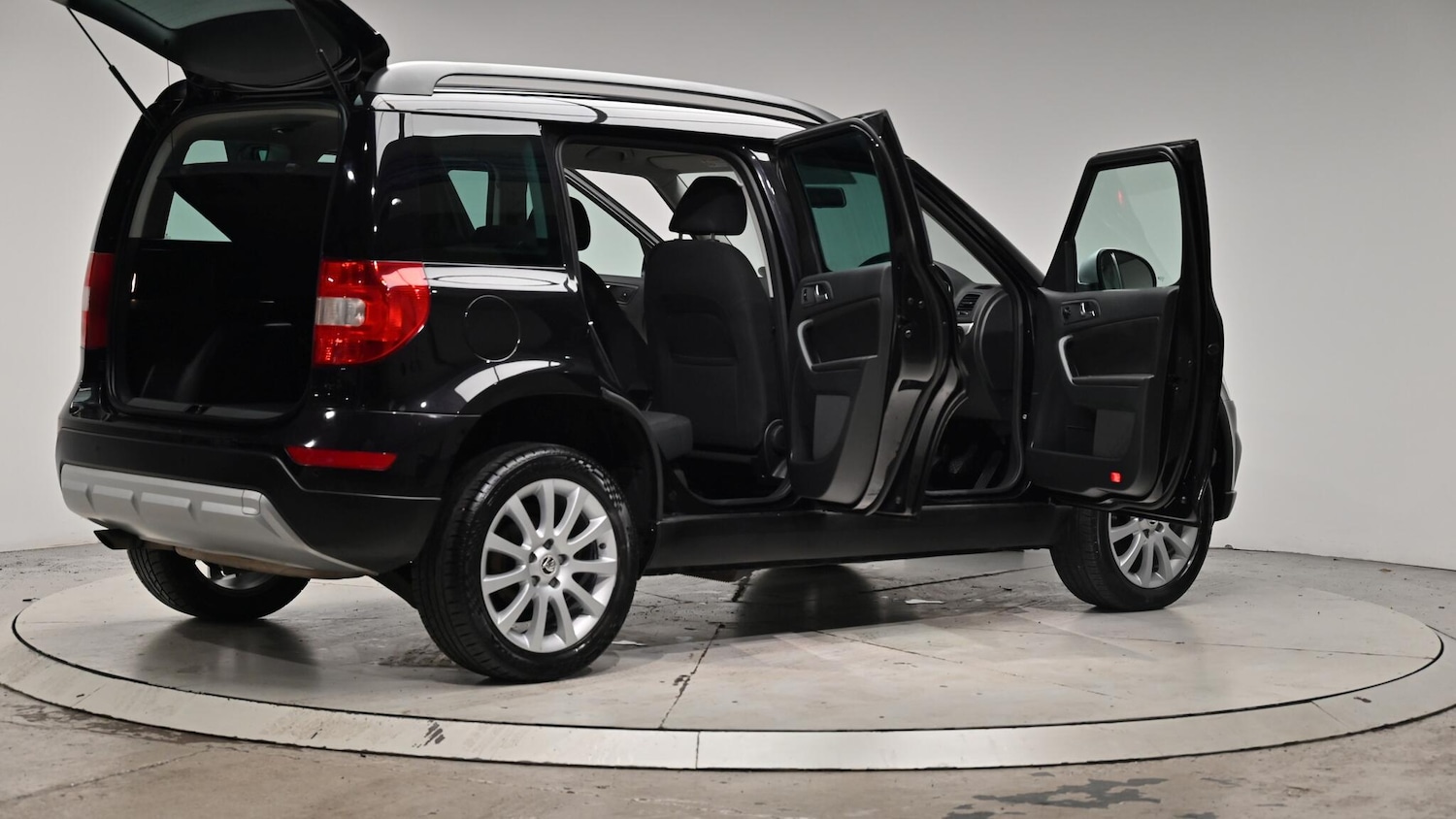 Used Skoda Yeti 2015 for sale - 76484850: Photo 70