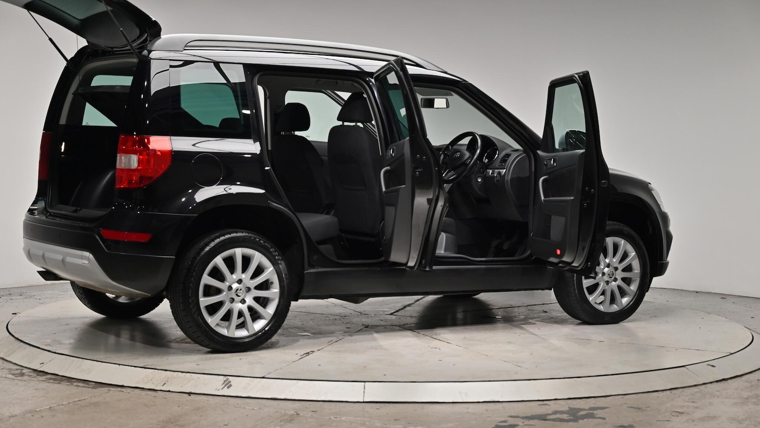 Used Skoda Yeti 2015 for sale - 76484850: Photo 71