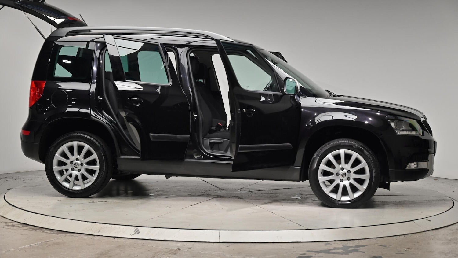 Used Skoda Yeti 2015 for sale - 76484850: Photo 75