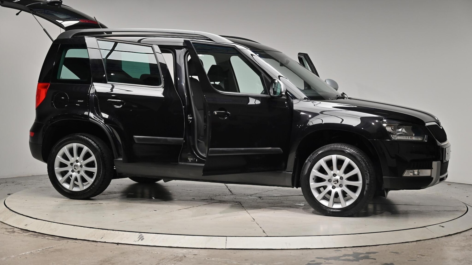 Used Skoda Yeti 2015 for sale - 76484850: Photo 76