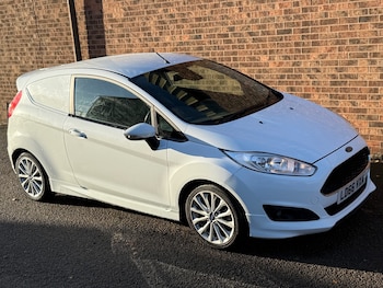 Used Ford Fiesta 2016 for sale - 76571317: Photo