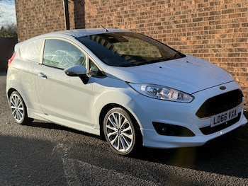Used Ford Fiesta 2016 for sale - 76571317: Photo