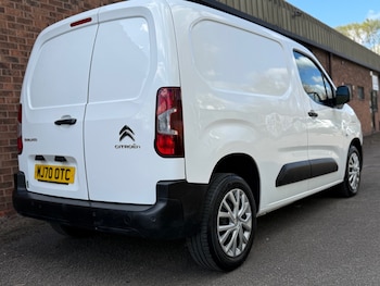 Used Citroen Berlingo 2020 for sale - 78145800: Photo