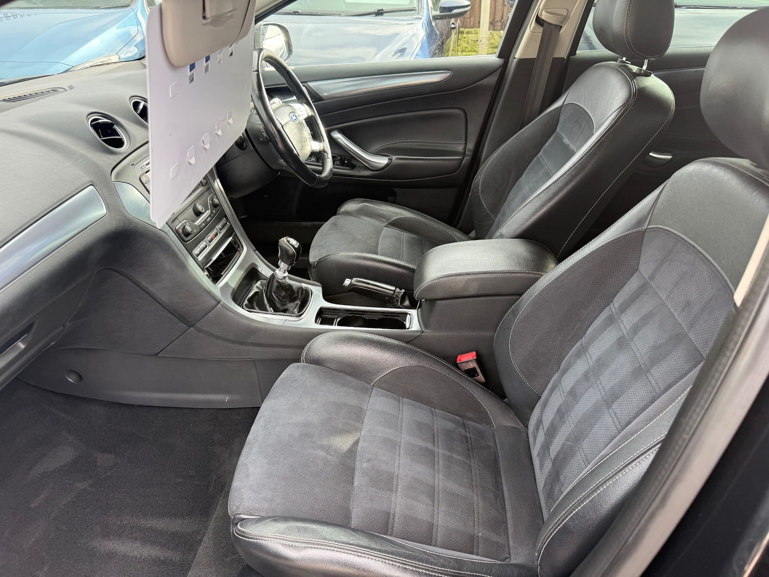 Used Ford Mondeo 2013 for sale - 77632667: Photo 2