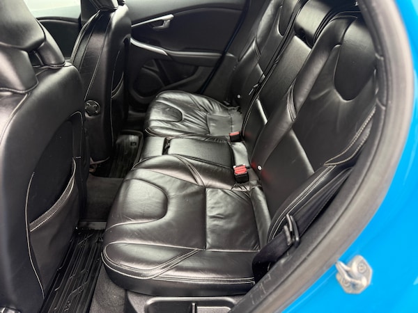 Used Volvo V40 2014 for sale - 76298011: Photo 11