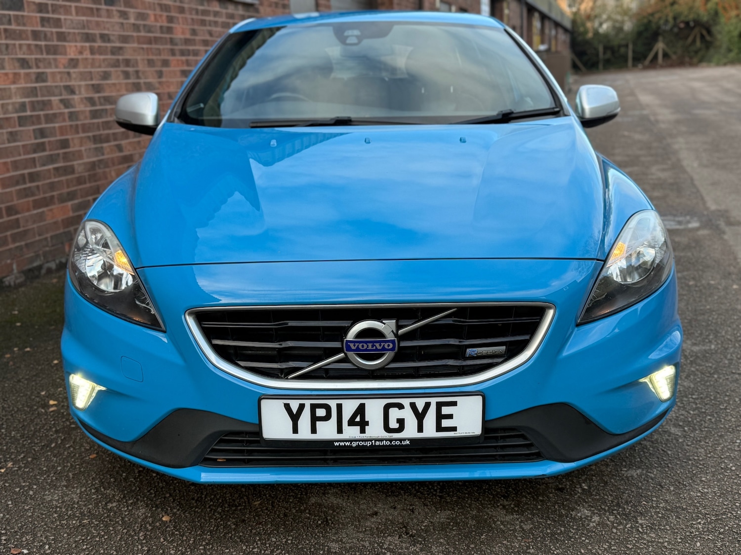 Used Volvo V40 2014 for sale - 76627380: Photo 6