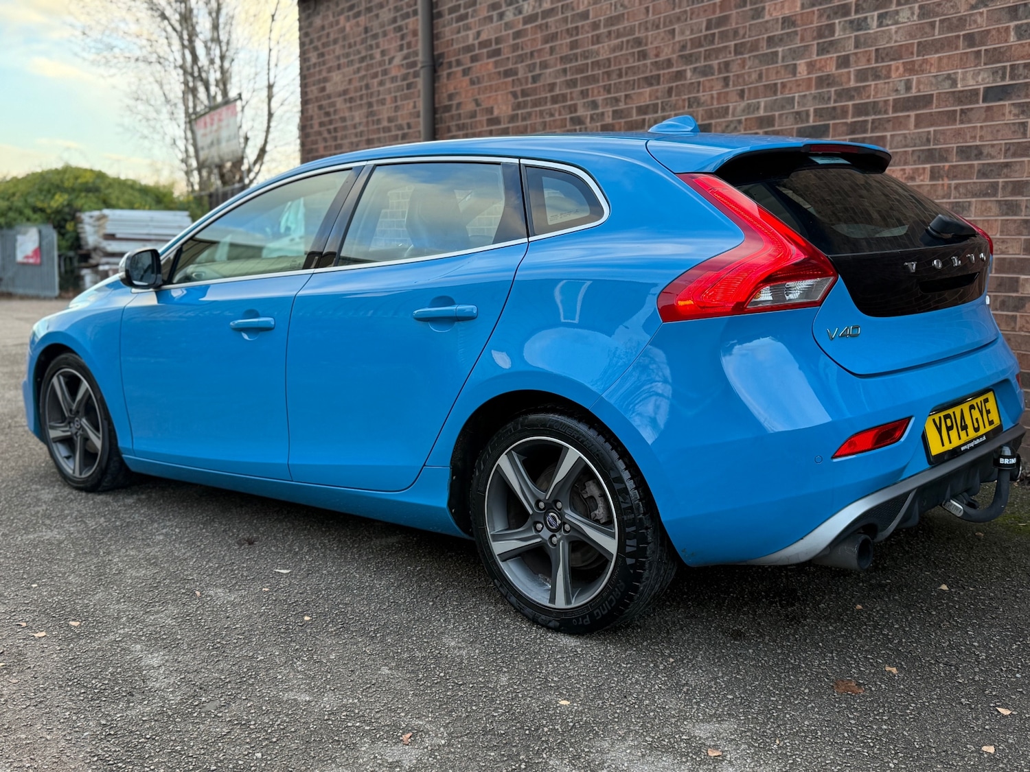 Used Volvo V40 2014 for sale - 76627380: Photo 8