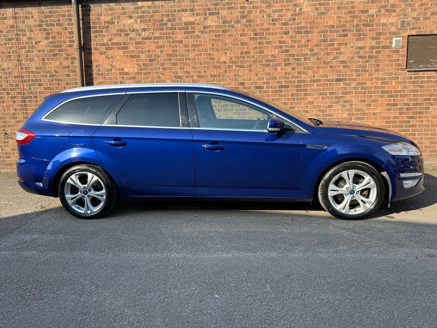 Used Ford Mondeo 2013 for sale - 78169125: Photo 2