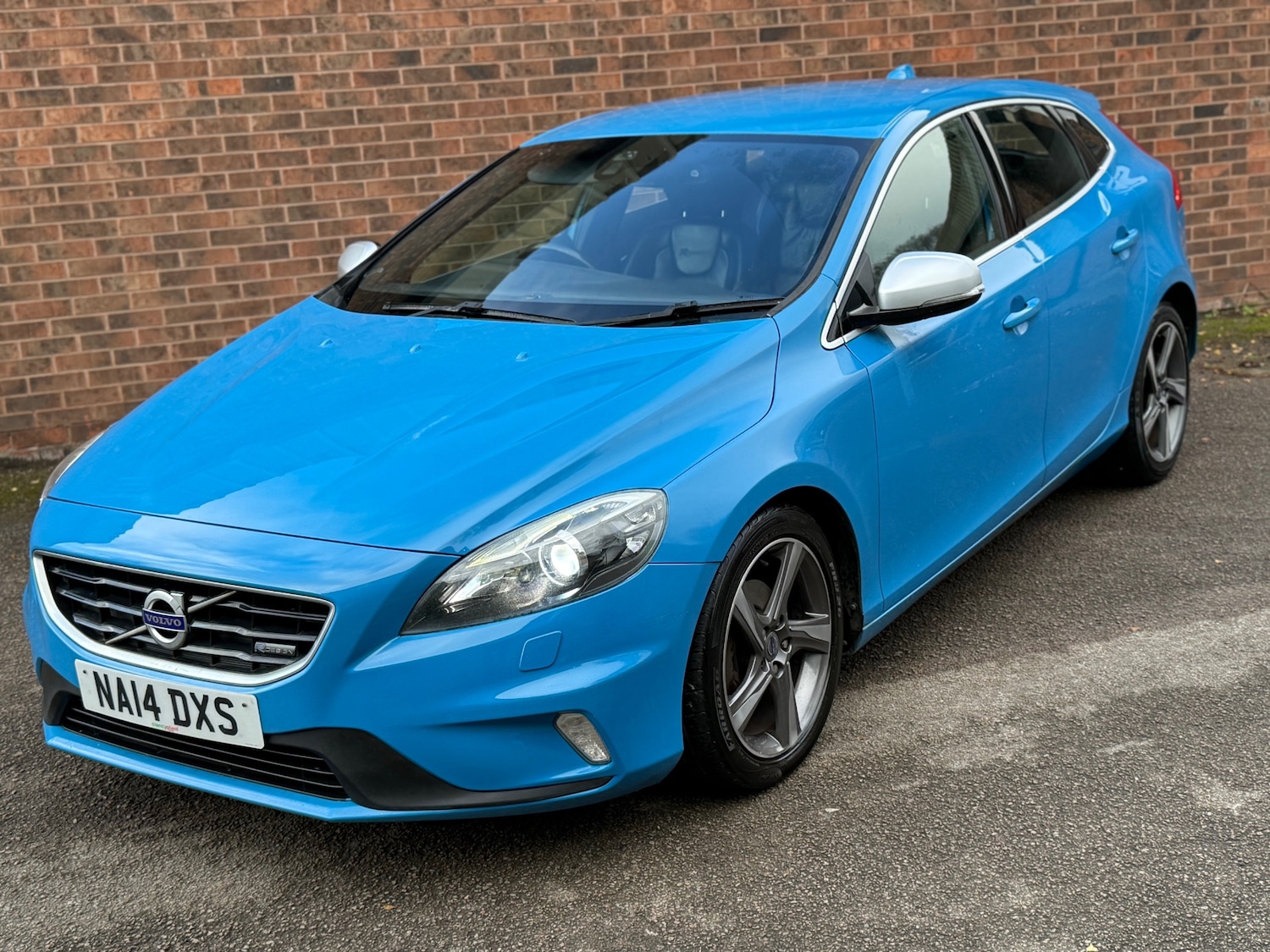 Used Volvo V40 2014 for sale - 76799578: Photo 13
