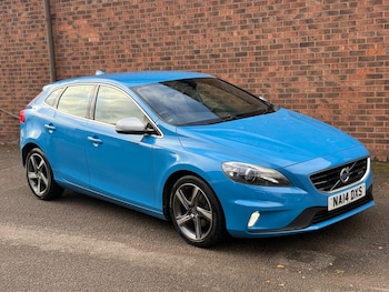 Used Volvo V40 2014 for sale - 76799578: Photo