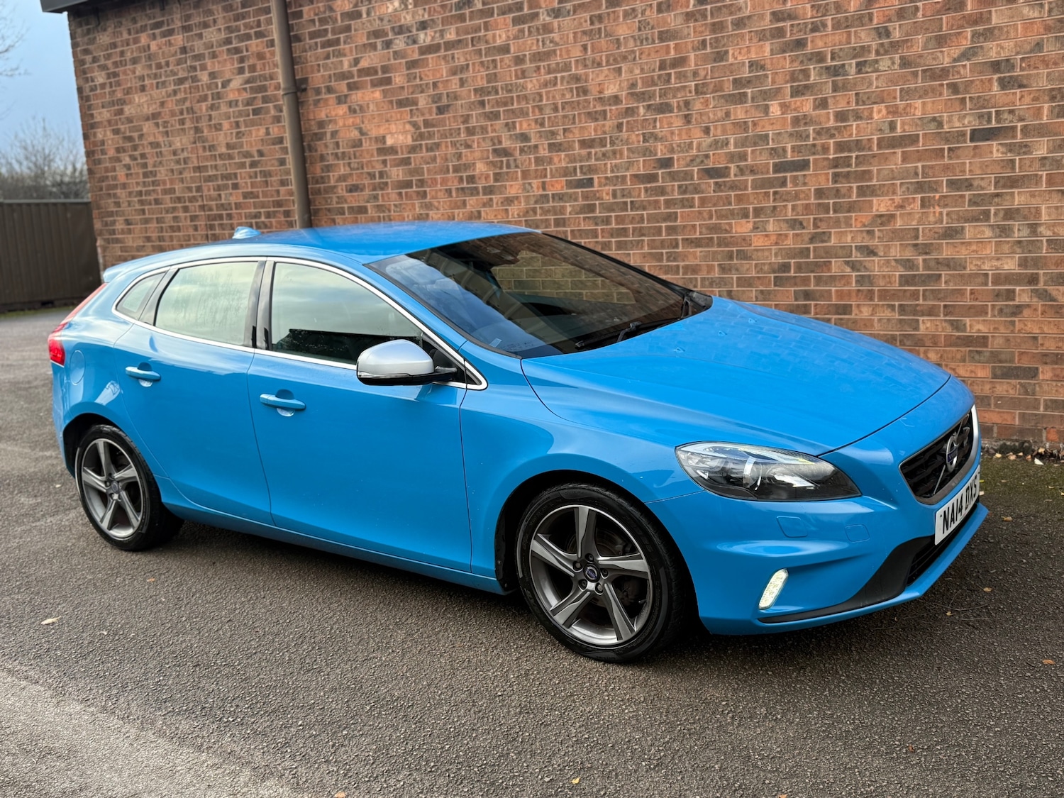 Used Volvo V40 2014 for sale - 76799578: Photo 4